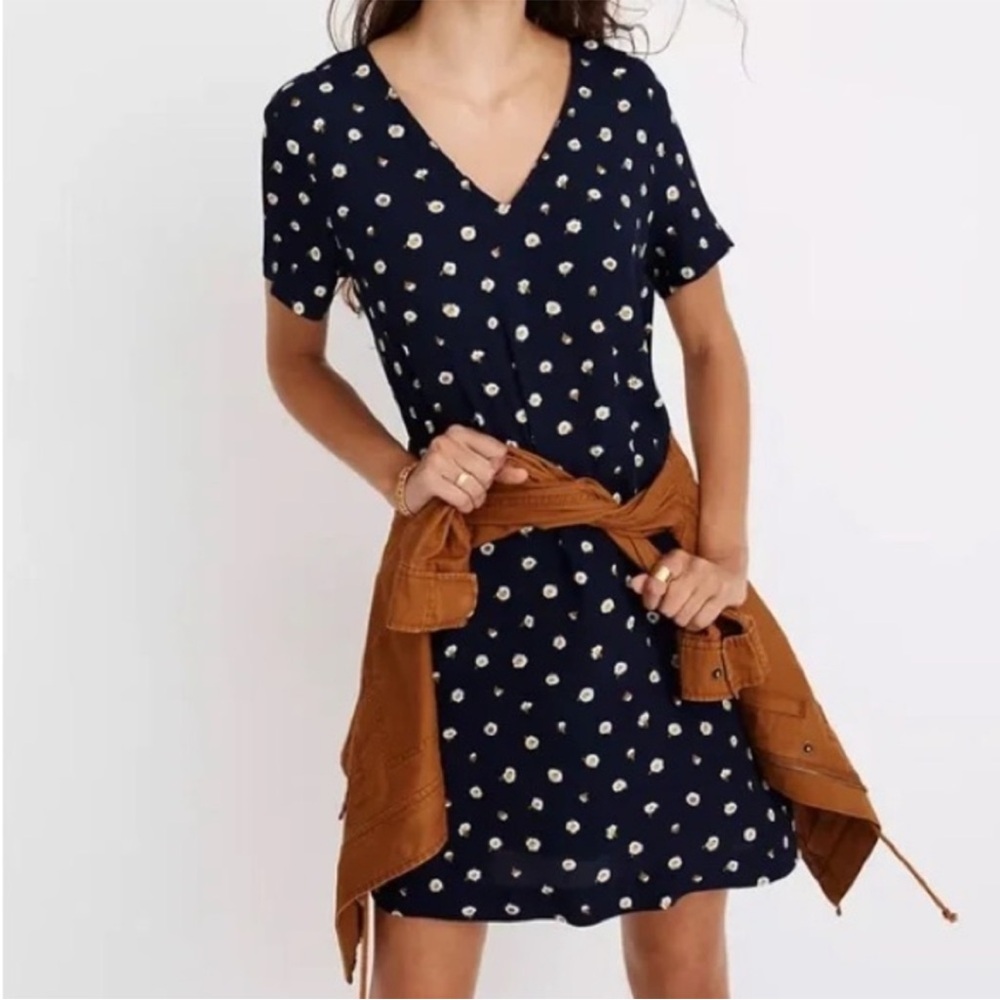 Madewell Button Back Navy Blue Floral Dress in Daisy Dots